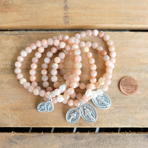 Sunstone beads freshwater pearls miraculous Medal stretch bracelets