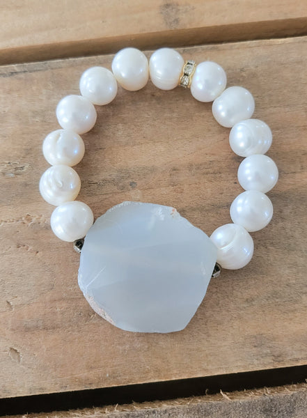 40mm druzy agate center vtg. rhinestones freshwater pearl beads stretch bracelet