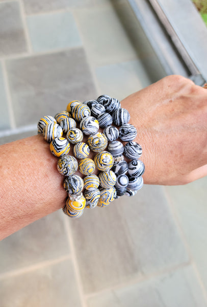 swirled black & white & yellow agate stretch bead bracelets