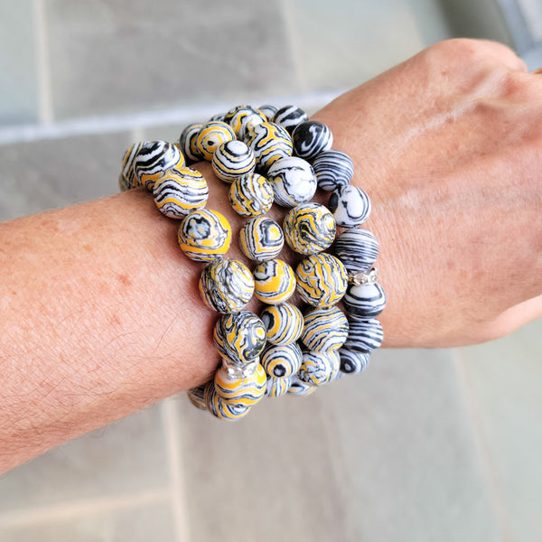 swirled yellow, black & white agate stretch bead bracelets