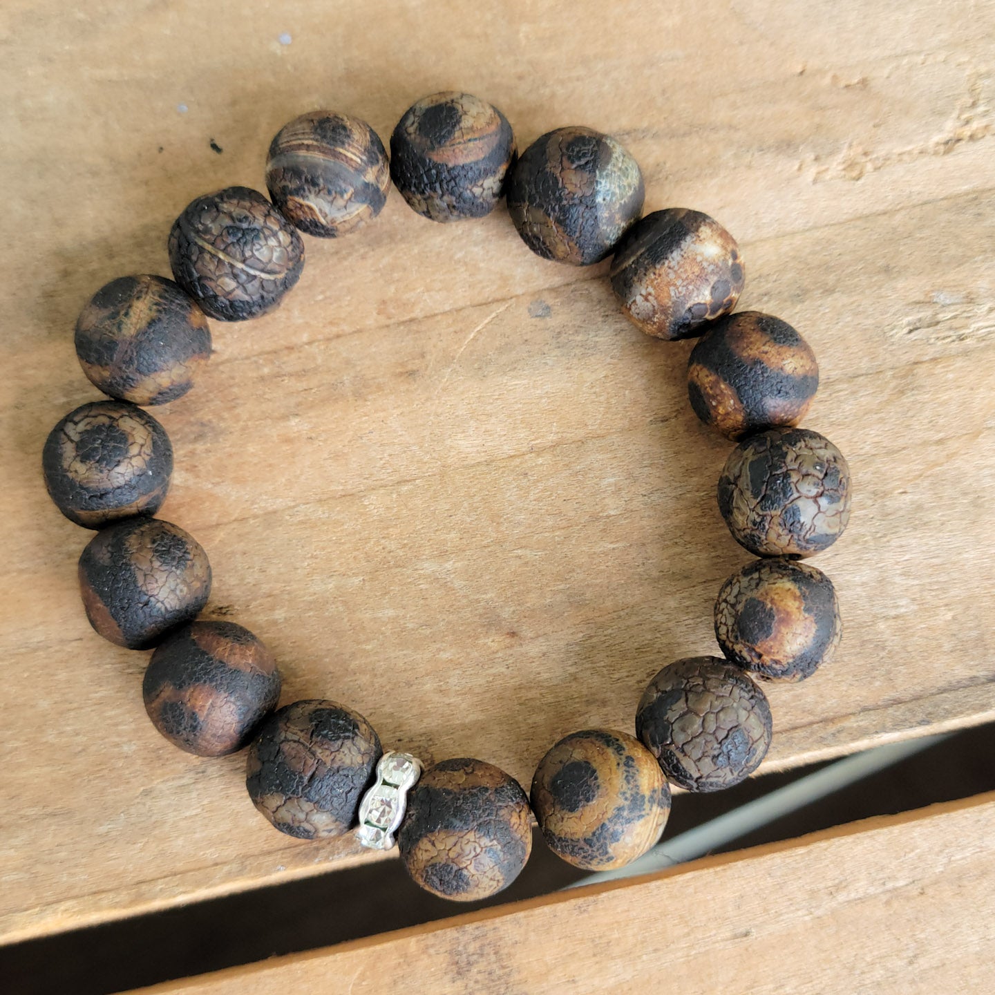 rough dk. brown 3rd eye agate 10mm beads stretch bracelet