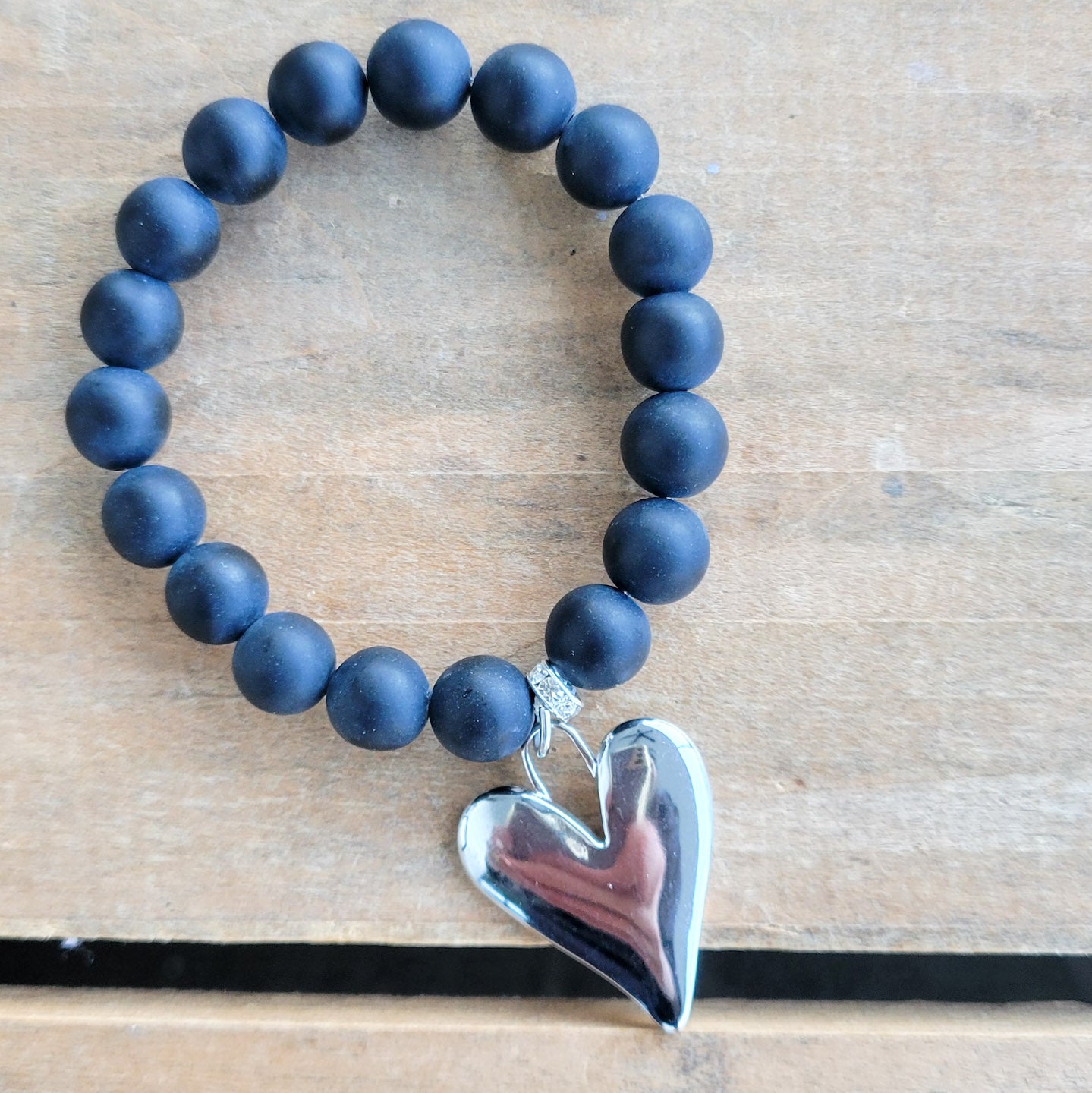 10mm agate matt black beads w/ elongated stainless large heart charm stretch bracelet