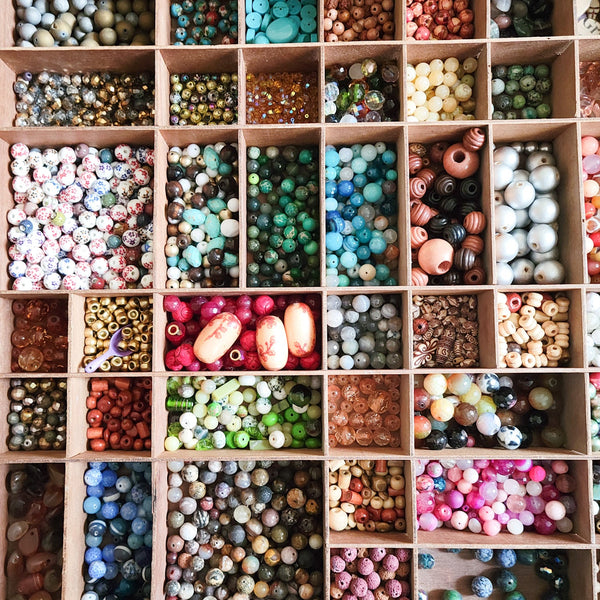 Bracelet Workshop Loose Beads Bin
