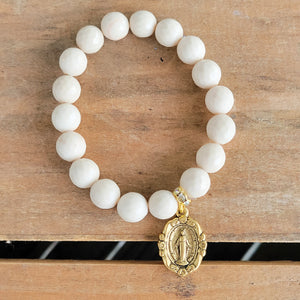 gold Miraculous Mary medal cream 10mm agate beads stretch bracelet