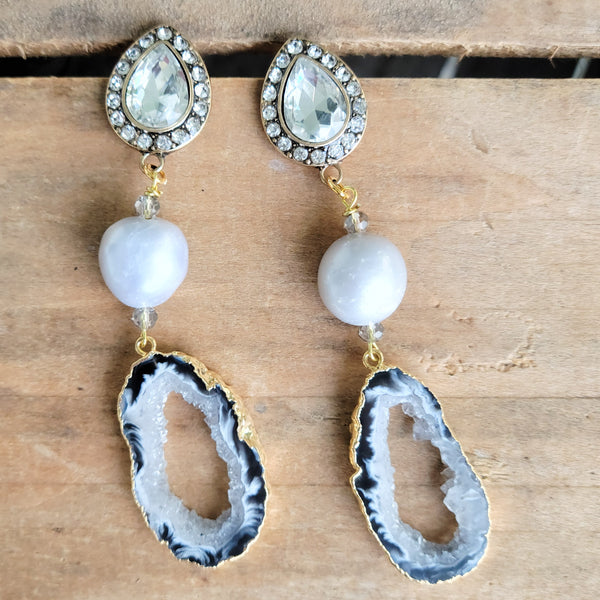 Rhinestone freshwater grey pearl open druzy agate earrings