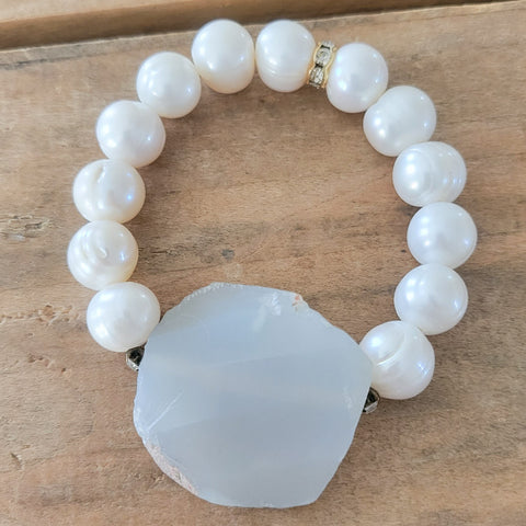 40mm druzy agate center vtg. rhinestones freshwater pearl beads stretch bracelet