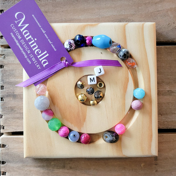 Wood bracelet board with beads
