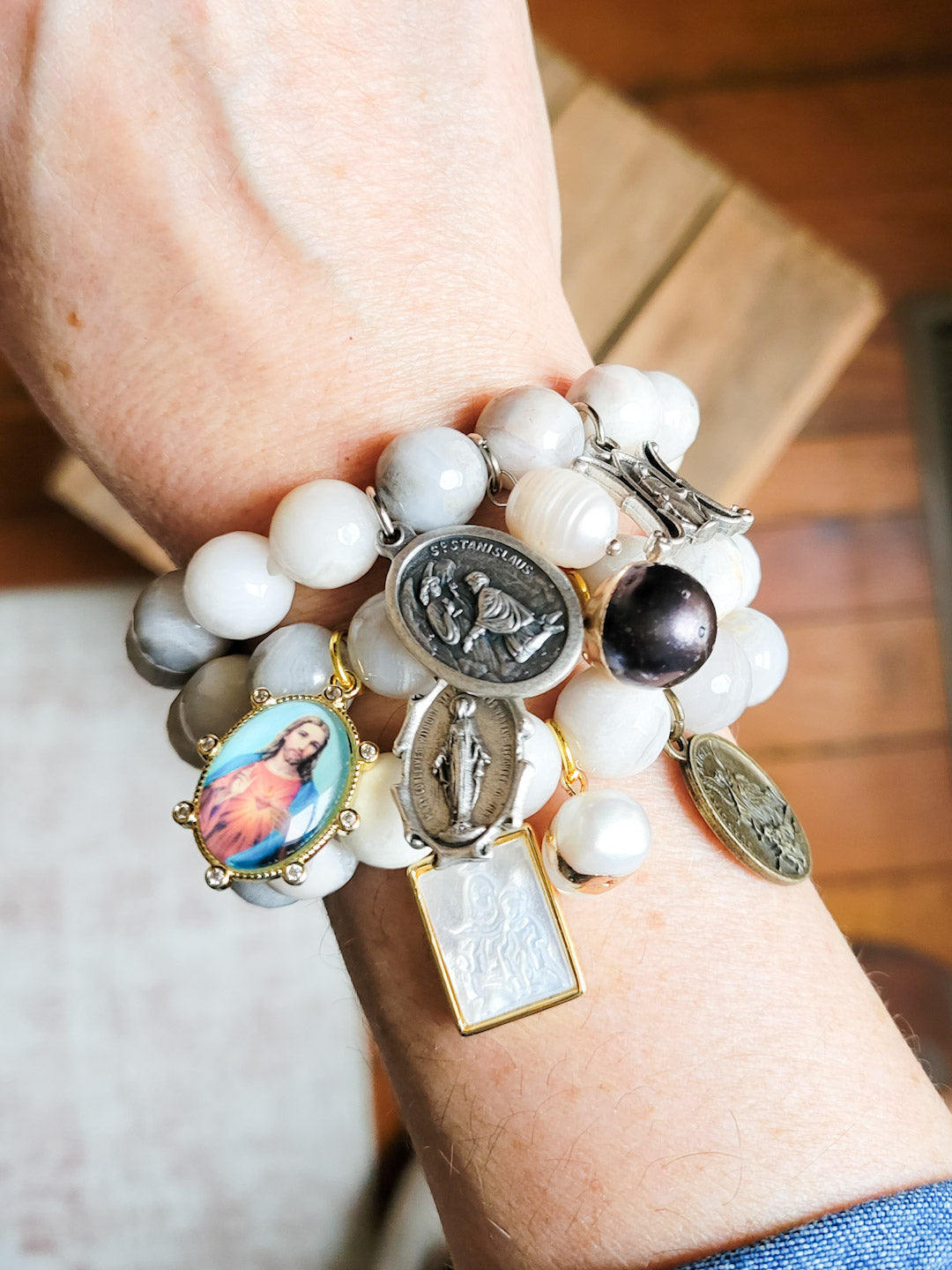 12mm lacey agate beads triple medals freshwater pearl stretch bracelets