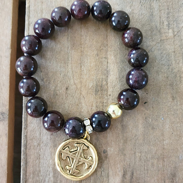 Garnet gemstone 12mm beads gold Serenity Prayer / Cross medal stretch bracelet