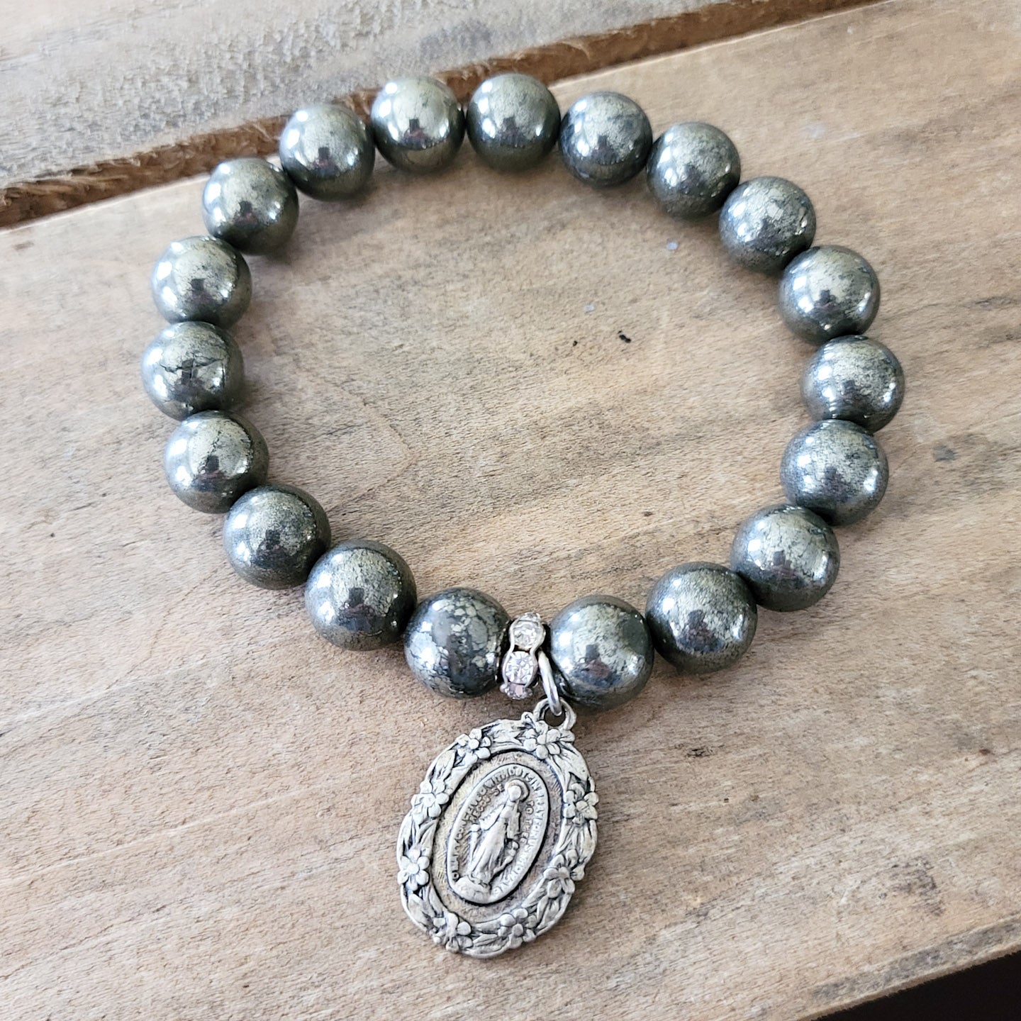 Pyrite gemstone beads w Miraculous medal 10mm